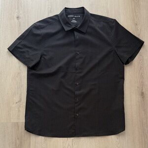 Perry Ellis Short Sleeve Micro-Dot Button-Up Shirt – Men’s Large – Black